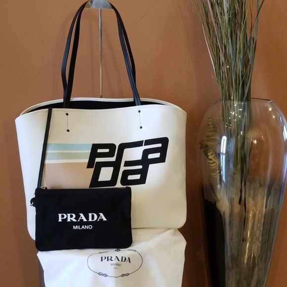 💯%AUTHENTIC PRADA PRINTED TOTE BAG - Picture 3 of 7